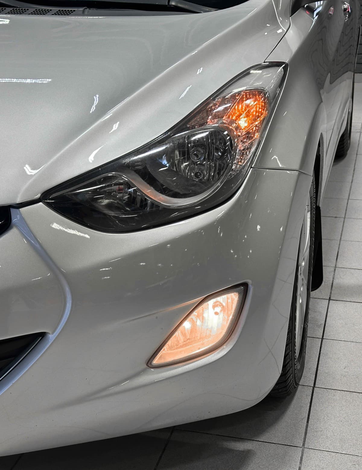Hyundai Avante - 4